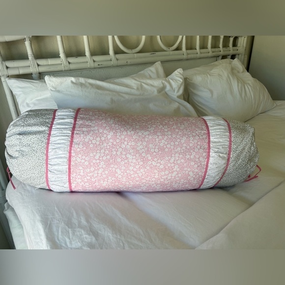 POTTERY BARN KIDS NECK ROLL PILLOW WHITE PINK | Daisies | Large Body Pillow - Picture 8 of 8